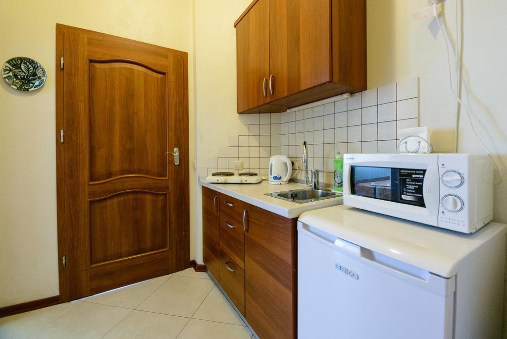 Простора 3 Кімнатна Біля Майдану Незалежності Apartment Kyiv Exterior photo